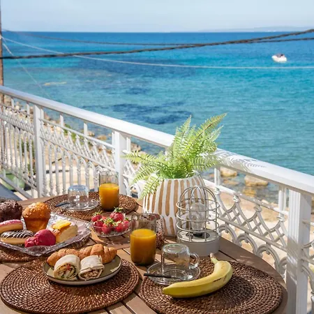 Apartment Mare Nostrum Seafront Apartment, By Zantewize