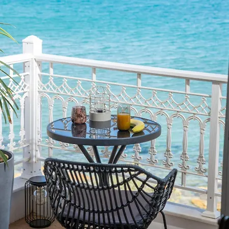 Mare Nostrum Seafront Apartment, By Zantewize Ζάκυνθος Πόλη